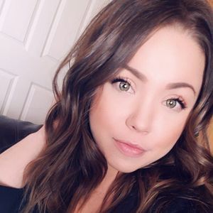 Meet your Posher, Cassandra